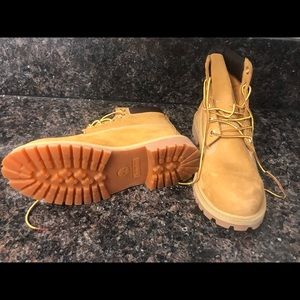 Botas timberland nuevas muy bonitas